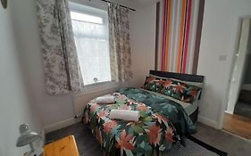 Fabulous Holiday Home - Sleeps 6